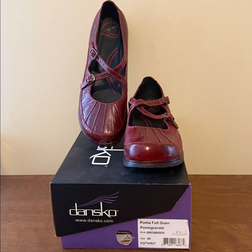 Dansko Pomegranate Color Portia Mary Jane’s Size 40